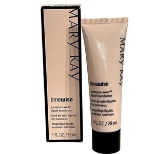 Mary Kay TimeWise Luminous Wear Liquid Foundation Ivory 1 NIB